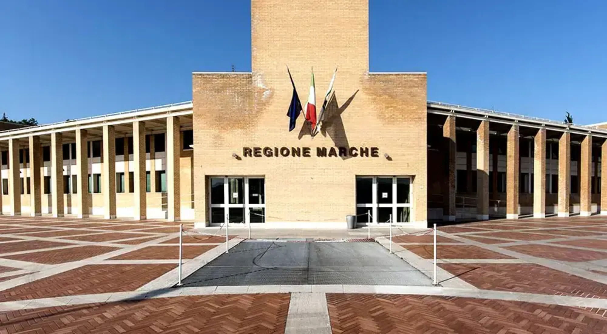 Il palazzo della Regione Marche