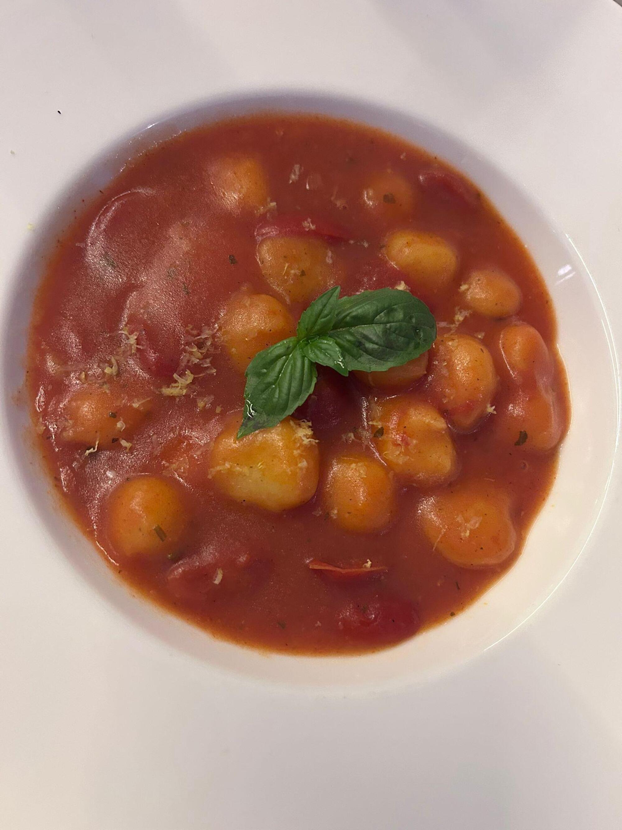Gli gnocchi con salsa di datterino