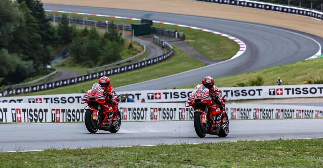 La PRIMA VOLTA DI PECCO BAGNAIA e perch&eacute; Marc Marquez NON &Egrave; STATO PENALIZZATO dopo il crash: tutto (e pure un sospetto) sul folle sabato mattina di Brno 