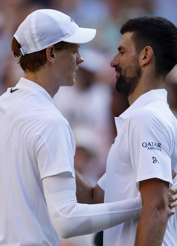 L&rsquo;UOMO DI TSITSIPAS sceglie Sinner: &ldquo;Meglio di Alcaraz&rdquo;. Becker sentenzia: &ldquo;Jannik &egrave; Djokovic 2.0&rdquo;