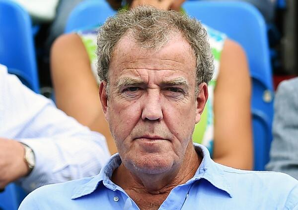 Clarkson spara a zero sulle TECNOFOLLIE. Il caso Air India e l&rsquo;incidente in volo: &ldquo;Perch&eacute; un aereo ha degli interruttori per tagliare il carburante?&rdquo;. E sbotta contro i controlli inutili (anche per le auto?)&hellip;