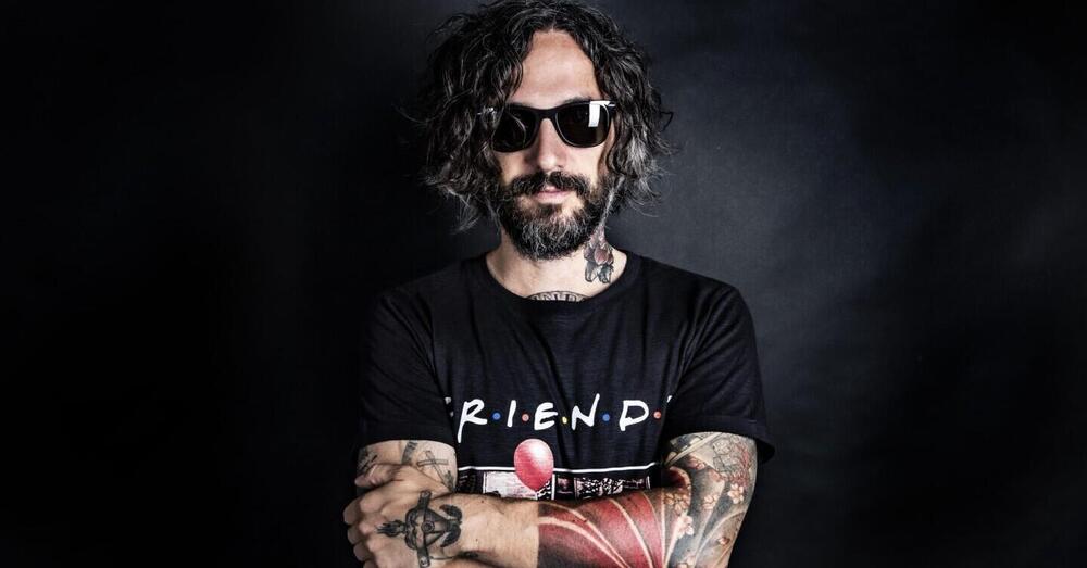 Il mash-up secondo DJ Aladyn: &ldquo;Sbatto in faccia gli Offspring a Brunori Sas e sotto le rime di Marracash metto la drum and bass&rdquo;. E su Radio Deejay, con &ldquo;Summer camp&rdquo;&hellip;