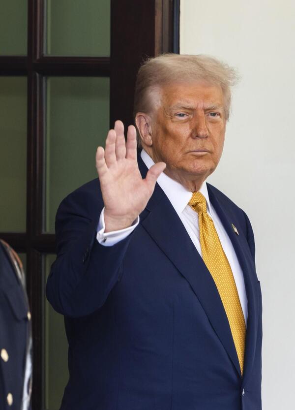 Trump contro Murdoch via Epstein? Signori, &egrave; la guerra delle lobby Usa. Altro che Cina, di Russia e Iran, il vero conflitto &egrave; dentro l&rsquo;America: vi spieghiamo cosa succede negli Stati Uniti e perch&eacute;