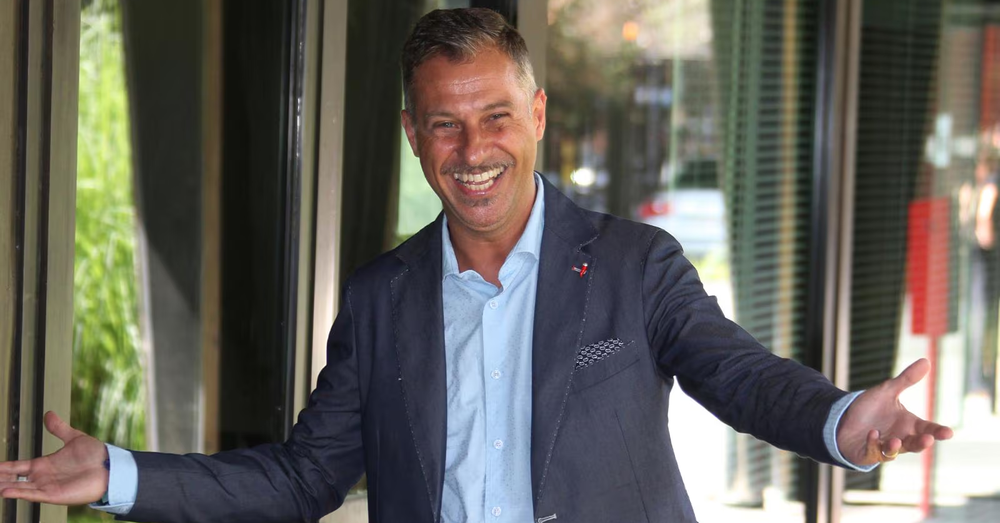 Ok, ma che caz*o succede a Rai 1? Gabriele Corsi molla e lascia Domenica In a Mara Venier. E la Rai che fa? Un altro pasticcio...