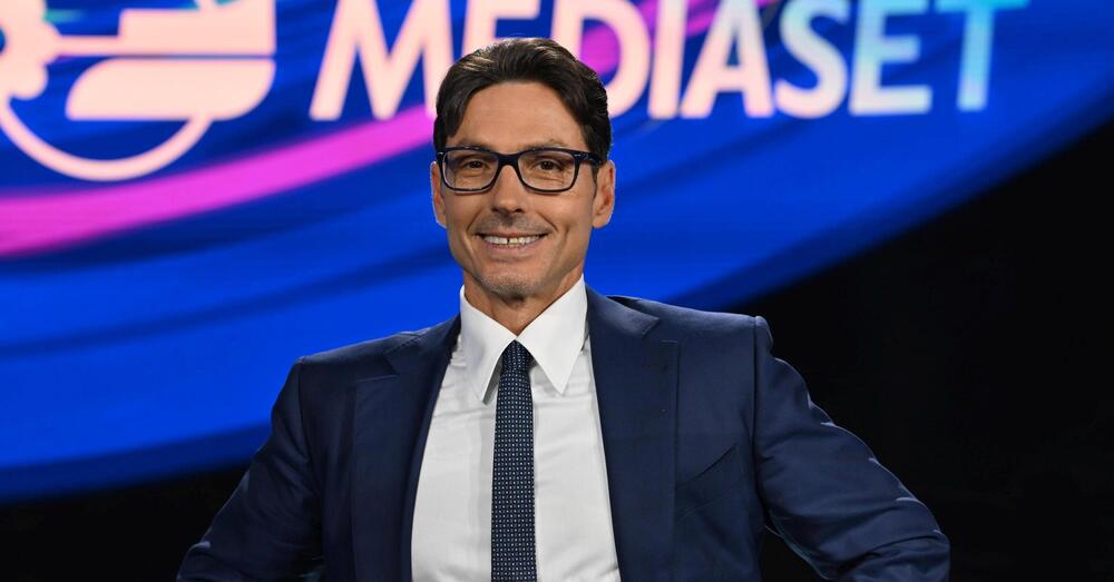 COMUNISTI! Rete 4 meno di destra (e Mario Giordano si incazza)? Mentre Rai 3 prende Cerno, Pier Silvio Berlusconi imbarca Tommaso Labate dopo Bianca Berlinguer. Perch&eacute;? Ha bisogno di pi&ugrave; spettatori e gli servono quelli di sinistra...