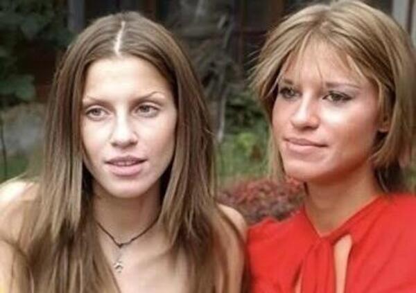 Omicidio Poggi, il mistero dei messaggi delle gemelle Cappa su Chiara: &ldquo;Sei certa della purezza di questa ragazza e dello Stasi assassino?&rdquo;. Intanto le carte dell&#039;inchiesta...