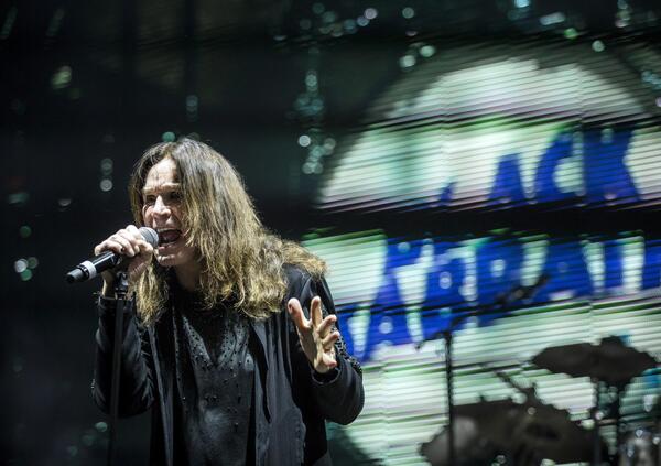 Ma qual &egrave; l&#039;orologio giusto per fare metal? Ce l&#039;ha spiegato Ozzy Osbourne: cosa c&#039;&egrave; di pi&ugrave; figo che mangiare teste di pipistrello con al polso Cartier, Rolex personalizzati, Franck Muller e Roger Dubuis?