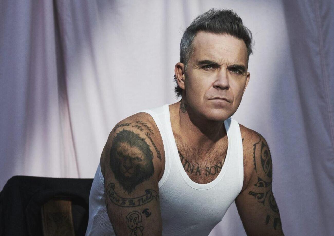 Abbiamo ascoltato il meglio (e il peggio) dei singoli del venerd&igrave;: Alice Cooper torna con la vecchia Band, Robbie Williams sogna il Britpop e Clementino insieme a Gigi D&rsquo;Alessio&hellip;