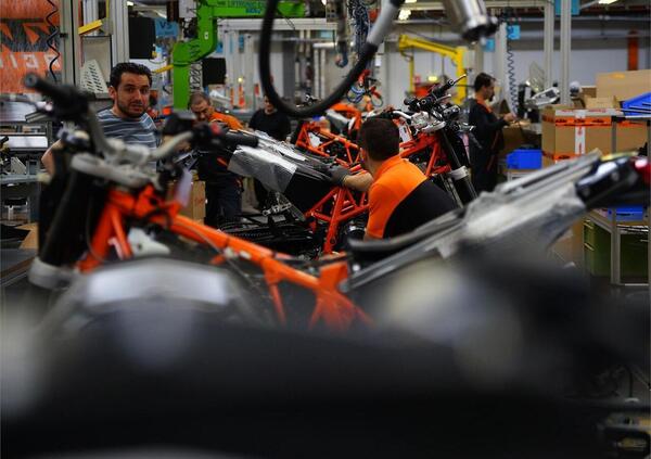SAVE THE DATE: per KTM &egrave; il primo giorno di primavera e, passata la bambola dell&rsquo;elettrico, si ragiona su racing e MotoGP