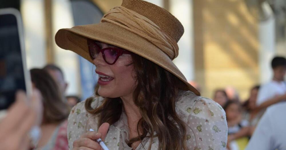 Naike Rivelli (ospite d&rsquo;onore) promuove Il Giffoni Experience: &ldquo;Macch&eacute; passerelle e selfie! &Egrave; l&rsquo;ultimo Festival rimasto. Qui i veri protagonisti sono i giovani&rdquo;