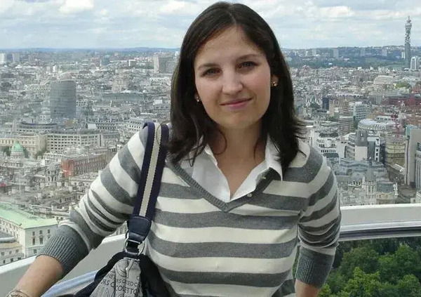 Omicidio Poggi, C&#039;&Egrave; UN SECONDO (O UN TERZO) ASSASSINO? &quot;L&#039;impronta di una scarpa nel sangue non appartiene a Sempio o Stasi&quot;: la tesi sul delitto di Garlasco dell&#039;esperto Enrico Manieri