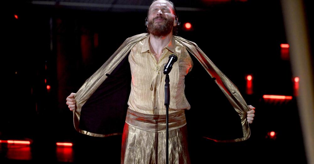 Non rompete il caz*o a Jovanotti! &ldquo;E allora Gaza&rdquo; &egrave; il nuovo &ldquo;e allora la fame nel mondo&rdquo;, ma l&rsquo;unica cosa intelligente l&rsquo;ha detta il cantante al Jova Bike Party