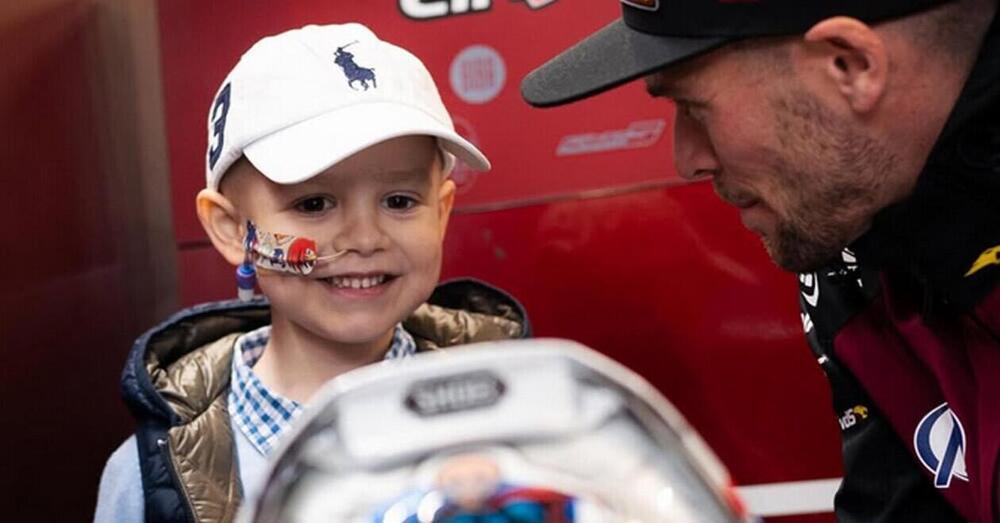 L&rsquo;amore, la lotta e un buggy blu: Luca, il figlio di Sylvain Guintoli, se ne &egrave; andato a soli sei anni