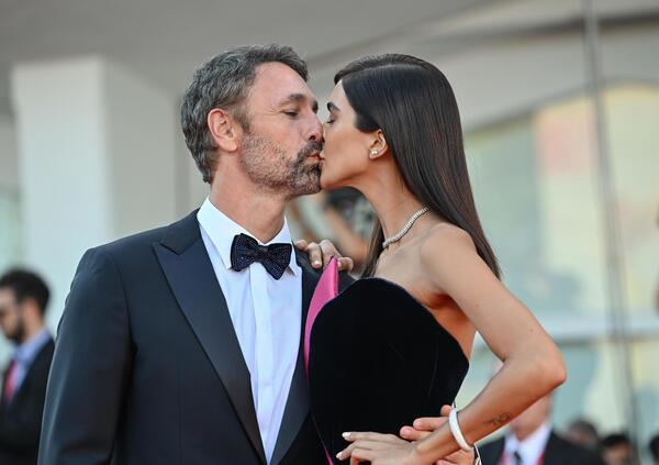 Ma vi fareste difendere dall&#039;ex suocera? Raoul Bova s&igrave;, ma lei &egrave; l&#039;avvocato Bernardini De Pace. La causa per la separazione da Rocio e l&#039;esposto al Garante della privacy contro Ryanair, Napoli, Torino, Google e i social, ma c&#039;&egrave; una lettera del 2013 che&hellip;
