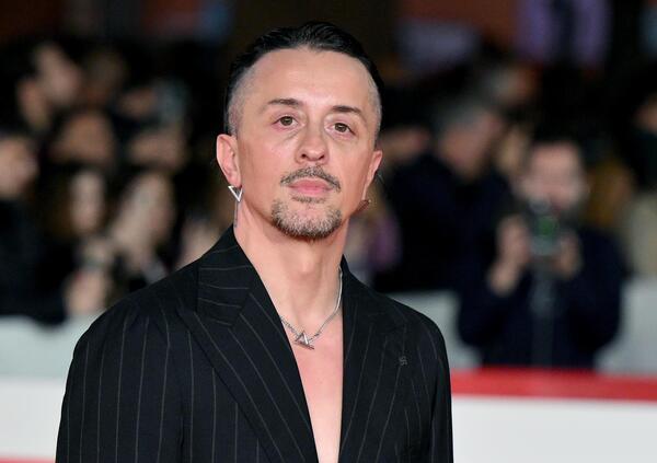 Abbiamo ascoltato il meglio (e il peggio) dei nuovi singoli: Suede, Idles, Chappell Roan, Deadmau5 che ci serve la notte, Dardust che vola lirico fuori dal pop e il rap di 22Simba&hellip;