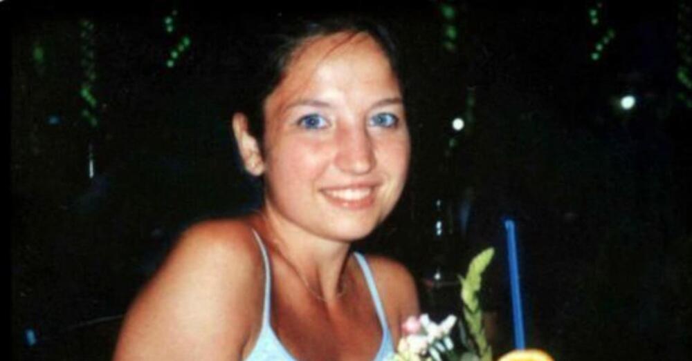Omicidio Chiara Poggi, SVOLTA SULL&rsquo;ARMA DEL DELITTO? Cosa c&rsquo;entra il portavasi nella villetta della famiglia? &ldquo;La faccia della vittima era appoggiata su un oggetto tagliente che&hellip;&rdquo;: Parla l&rsquo;esperto di balistica