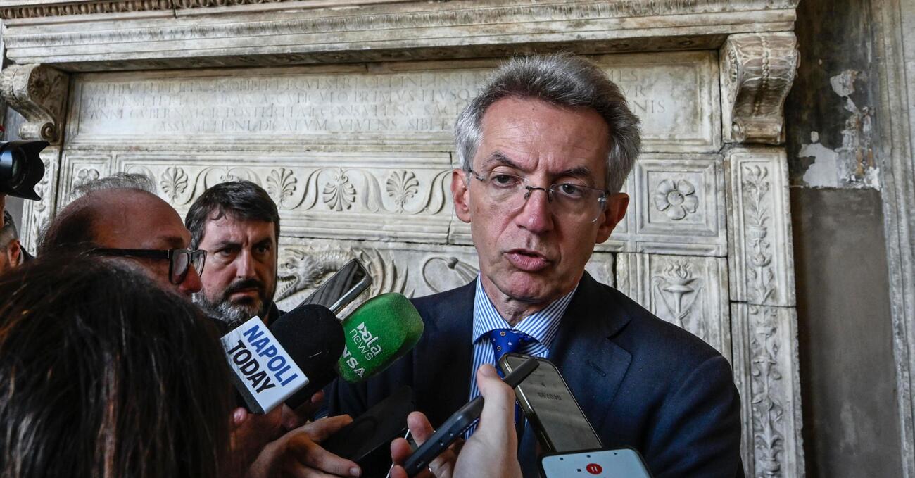 Fondazione San Carlo di Napoli, il sindaco Manfredi scarica all&rsquo;ultimo la riunione per scegliere il nuovo Sovrintendente: forse aspetta le elezioni in Campania che manderanno via De Luca per avere una maggioranza in Consiglio d&rsquo;Indirizzo? 