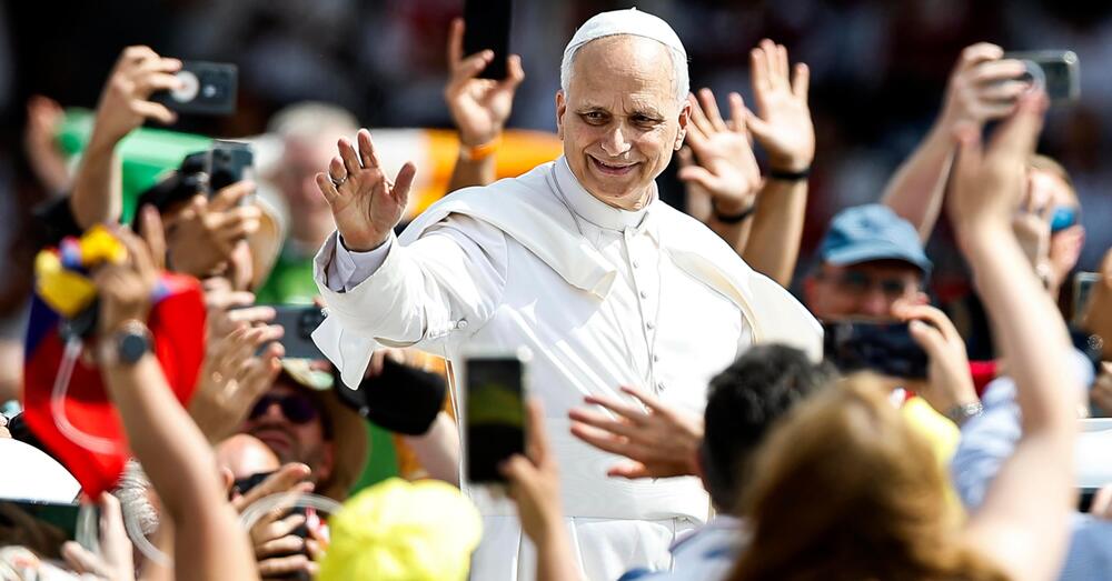⁠Ci siamo fatti spiegare il Giubileo dei giovani (e il santo del giorno) da Magisterium AI, la ChatGpt dei credenti: &ldquo;Tutti devono voler diventare santi come dice Papa Leone XIV&rdquo;. Carlo Acutis? &ldquo;Ha guarito un bambino, i miracoli non sono contro la scienza&rdquo;