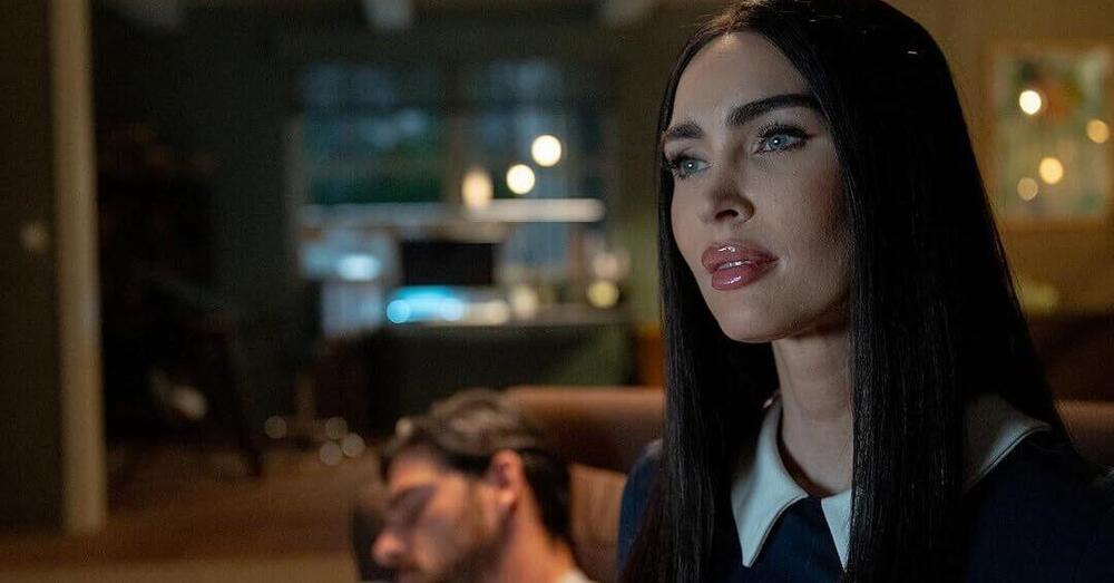 Abbiamo visto il film Subservience su Prime Video, ma com&#039;&egrave;? Un b-movie con Megan Fox bambola assassina e il Michele Morrone di 365 giorni: Elio Germano pu&ograve; solo imparare