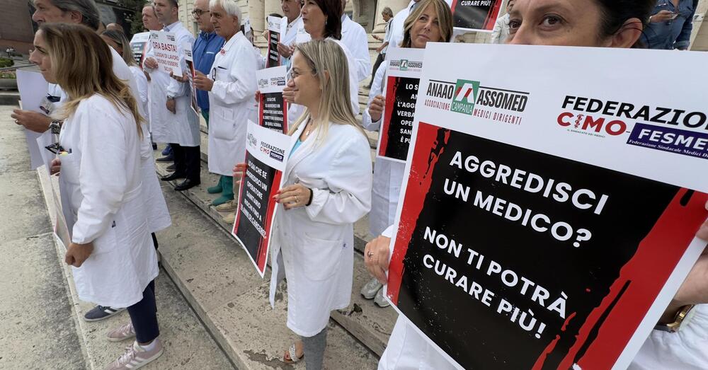 Come hanno distrutto la sanit&agrave; pubblica? Con l&#039;assenza di MERITOCRAZIA! La nostra INCHIESTA nella malasanit&agrave; italiana tra potere politico, clientelismo e direttori generali incapaci...