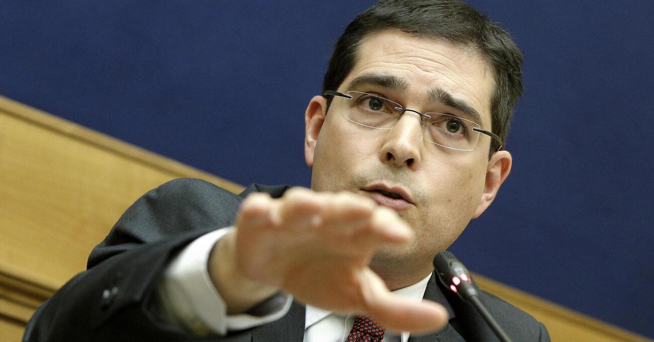 &ldquo;SE QUESTA &Egrave; LA MILANO BENE...&rdquo;. Capezzone spara su Corona e i mille euro (pi&ugrave; numero del pusher) dati a Monzino per i messaggi Bova-Ceretti: &ldquo;Figuriamoci la Milano male...&rdquo;
