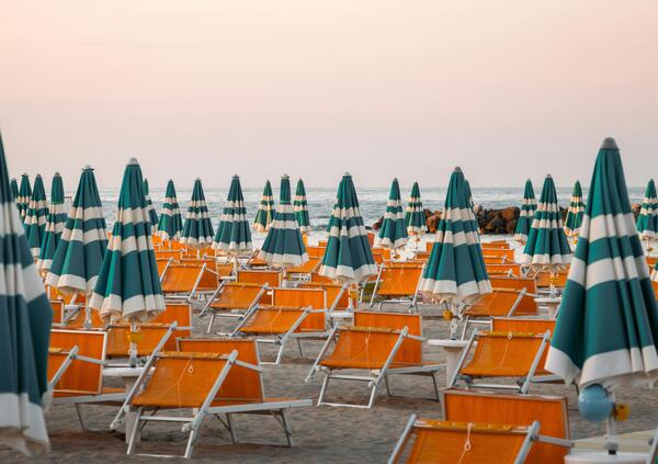 TURISMO IMPAZZITO O CONSAPEVOLE? Toscana flop, Rimini cresce ma gli alberghi soffrono. E il boom non &egrave; al mare ma nell&rsquo;entroterra con gli agriturismi&hellip;