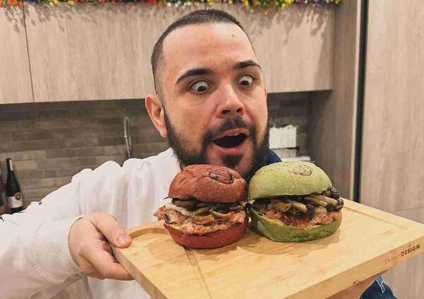 I Burger di CiccioGamer89 con la muffa sul pane (gi&agrave; ritirato), ma &egrave; pericoloso mangiarla? Chef Guido Mori lancia l&#039;allarme: &ldquo;Ecco i rischi e perch&eacute; potrebbe essere penalmente rilevante...&rdquo;