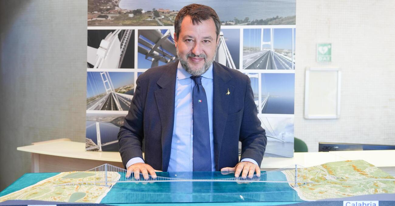 IL PONTE SULLO STRETTO &Egrave; REALT&Agrave;! Ma &egrave; un bene? Tutti i pro e i contro: Italia &ldquo;pi&ugrave; connessa&rdquo;, la metro e il record, ma anche i ricorsi, l&#039;impatto ambientale e la resistenza sismica...