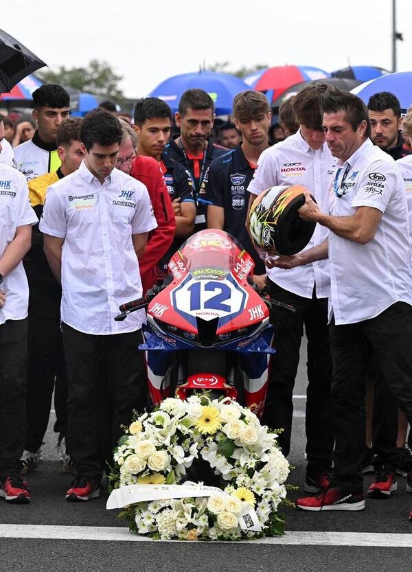 &ldquo;Ero l&igrave; con Borja G&oacute;mez, non &egrave; vero che &egrave; morto sul colpo. Poi l&rsquo;hanno messo nella cella frigorifera di un fioraio&rdquo;: l&rsquo;agghiacciante racconto di Filippo Fuligni sulla tragedia di Magny-Cours