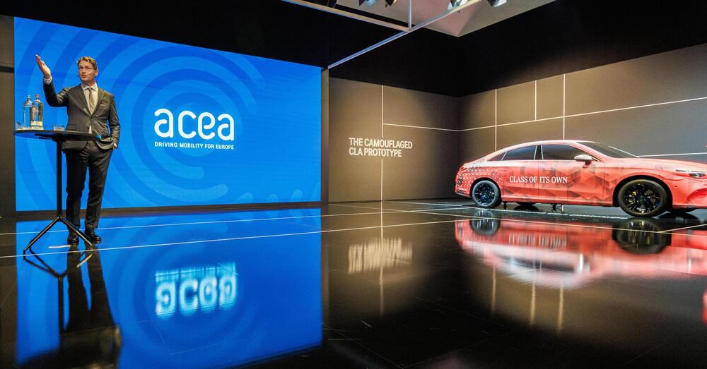 Auto elettriche flop? Masterpilot Perucca Orfei supera Clarkson: &ldquo;Mercedes e Acea dovevano ascoltare quelli al bar di Campodarsego anni fa. Kallenius e i costruttori dalla Von der Leyen a suonarle di notte. E se vegana&hellip;&rdquo; [VIDEO]