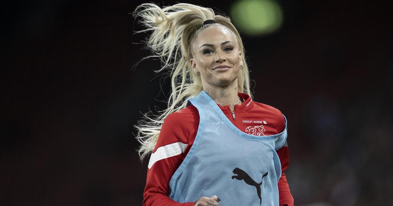 Alisha Lehmann via dalla Juve (verso dove?) coi suoi milioni di follower. Ma ve lo sareste aspettati che a Torino avrebbe fatto meno peggio del suo fidanzato (o ex) Douglas Luiz?