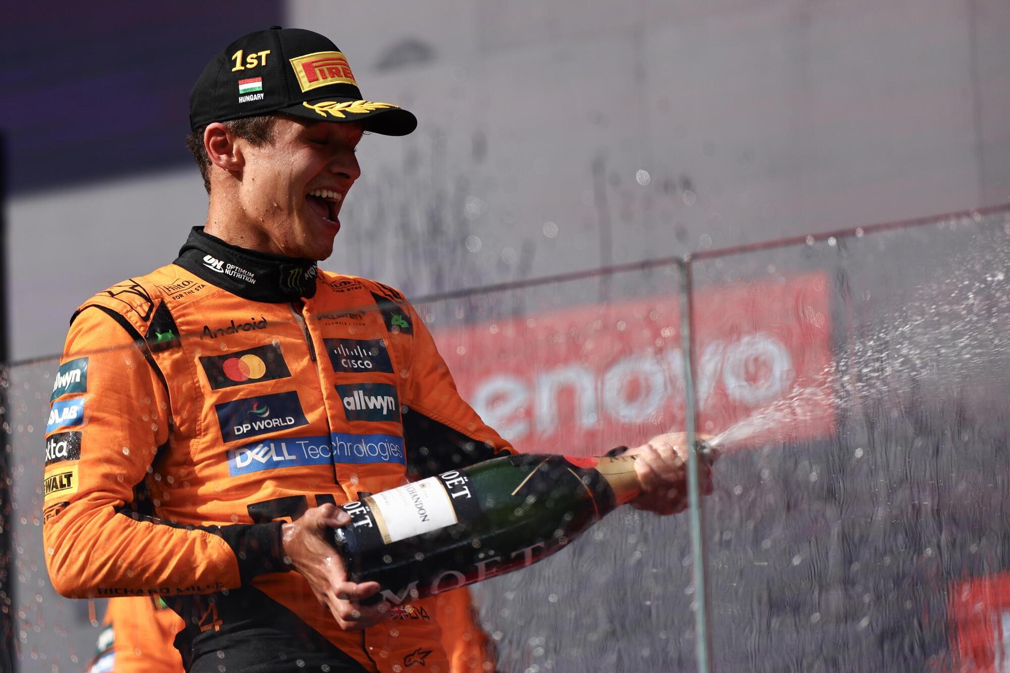 Lando Norris festeggia la vittoria del Gran Premio d&#039;Ungheria