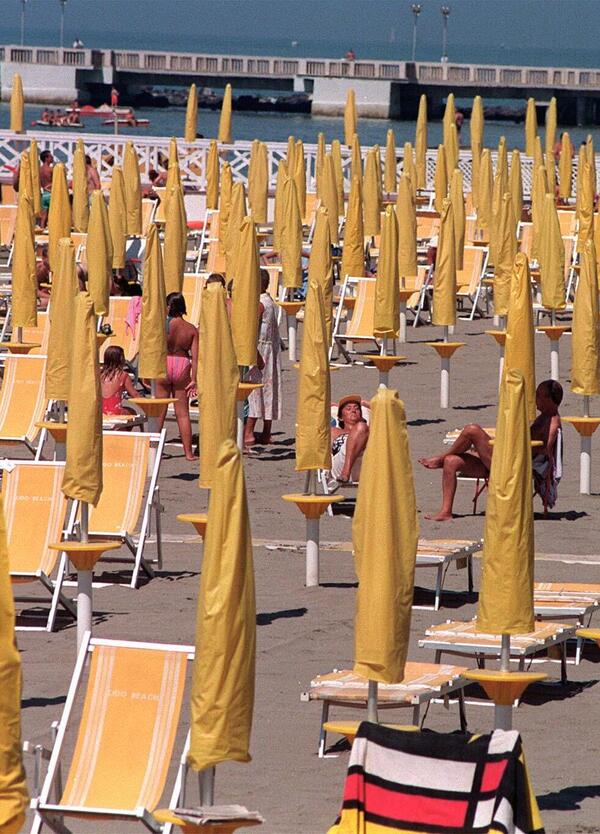 IL TURISMO HA FATTO CRACK? Visintin: &ldquo;Spiagge vuote? In Liguria prezzi folli e in Versilia&hellip;&rdquo;