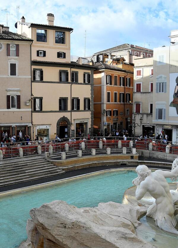 TURISMO DA LADRI. Prezzi folli in vacanza? In estate anche i borseggiatori fanno affari: tra furti di Rolex e borse e recensioni negative, ecco il maxi bottino che fa scappare i turisti