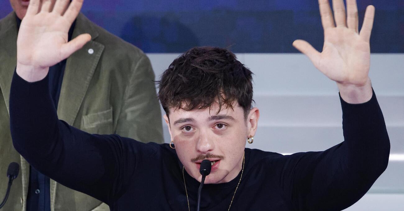 Olly e la difesa di Scanzi? Capezzone rovescia la balorda tavolata: &ldquo;Con lui come avvocato, la posizione del cantante si aggrava&rdquo;. E su Gaza: &ldquo;Che caz*o c&#039;entra con &rsquo;sta cafonata?&rdquo;