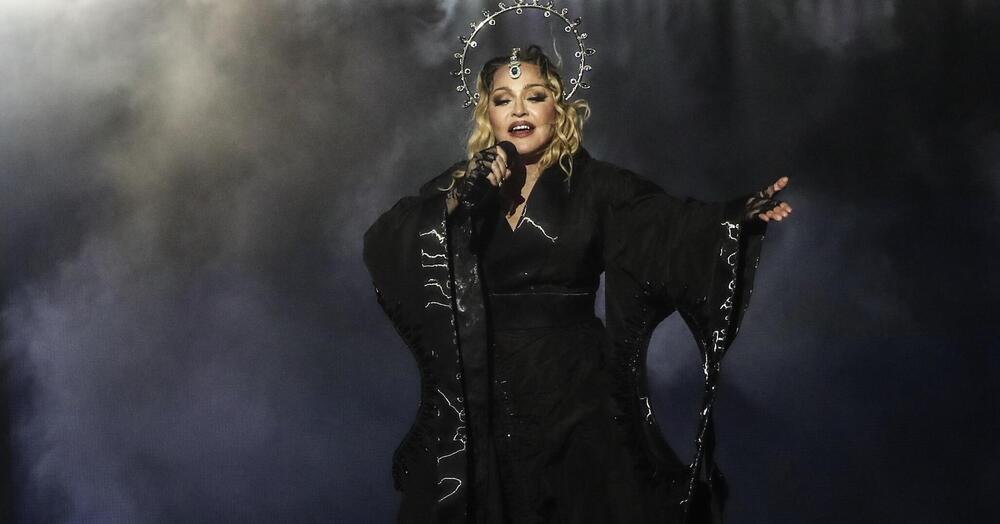 Madonna prega papa Leone XIV di andare a Gaza, ma da quando (scomunicata tre volte e infinite altre blasfema) &egrave; diventata cattolica?