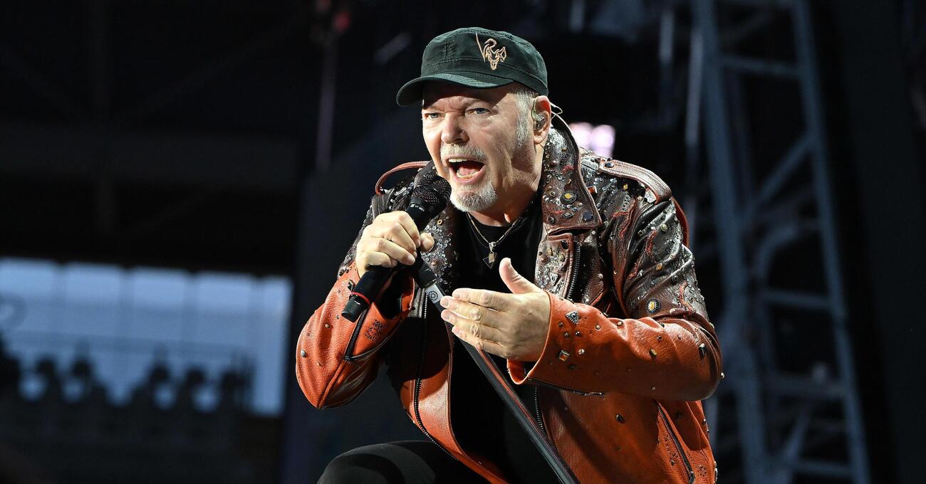 Vasco, Cremonini, Fedez, Paolo Giordano a MOW: &ldquo;TORMENTONI ESTIVI? Sono solo tormentini&rdquo;. E sui finti sold out: &ldquo;Bisogner&agrave; spiegare agli artisti che non sei bravo perch&eacute; riempi San Siro, ma&hellip;&rdquo;. Poi sulla polemica per la Festa dello Stocco&hellip;