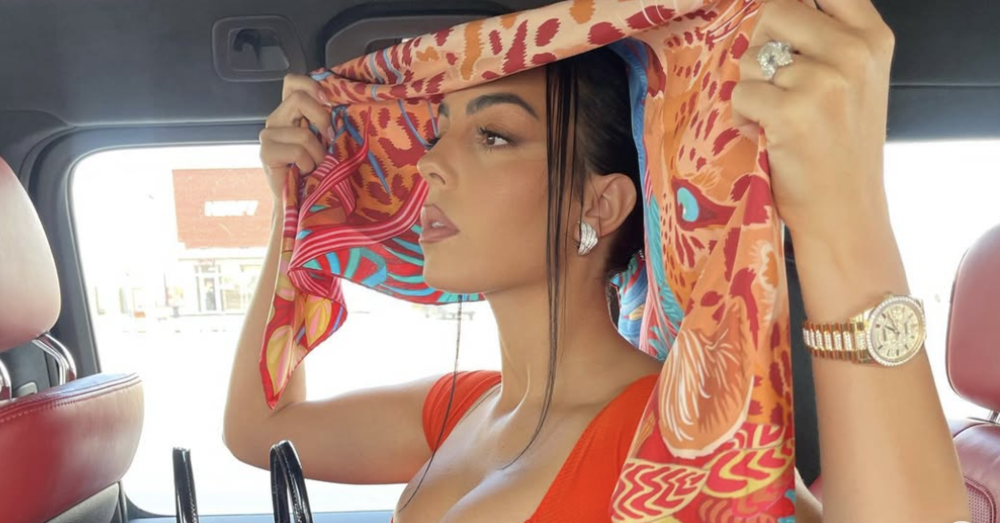 CR7 + GEORGINA = MONEY. Meglio l&#039;anello o gli orologi? La collezione di lei, tra Rolex, Cartier, Audemars Piguet e Richard Mille: ecco modelli e prezzi
