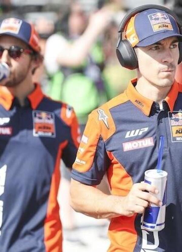 Che succede a Maverick Vinales? &ldquo;Cos&igrave; non ha senso&rdquo;. In Tech3 si consolano con Bastianini: &ldquo;Sento di essere tornato&rdquo;