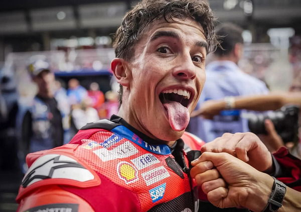 Il GP d&rsquo;Austria come la grigliata di Ferragosto di casa Marc Marquez: Bezzecchi resiste eroico ma poi si scotta, Aldeguer impara dal maestro, Bagnaia divorato da una crisi nera