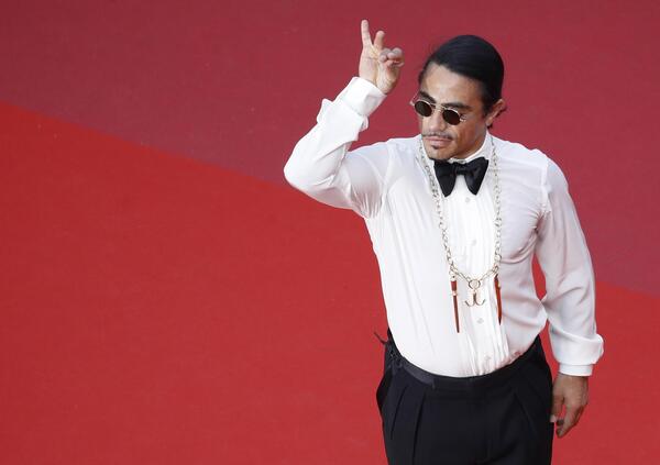 RECENSIONI ANONIME ADDIO? Il critico Cuomo a MOW sugli scontrini per giudicare i ristoranti e Salt Bae in Italia: &ldquo;Ok per evitare&nbsp;il revenge food&quot;. Il lusso? &quot;Fastidioso&rdquo;. E sull&#039;overtourism: &ldquo;Si &egrave; tirata troppo la corda con i prezzi&hellip;&rdquo;