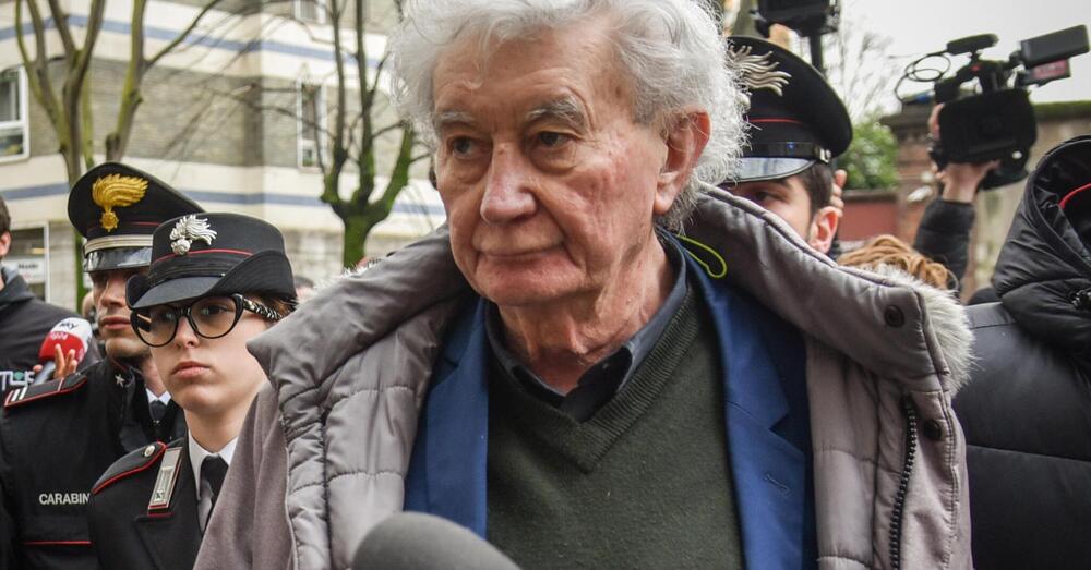 Delitto di Garlasco, ma avete sentito cosa ha detto l&rsquo;avvocato Massimo Lovati allo psicologo Andrea Tosatto su Youtube?: &ldquo;N&eacute; Stasi, n&eacute; Sempio. Chiara Poggi uccisa da...&rdquo;. E perch&eacute; l&#039;omicidio sarebbe premeditato [VIDEO]