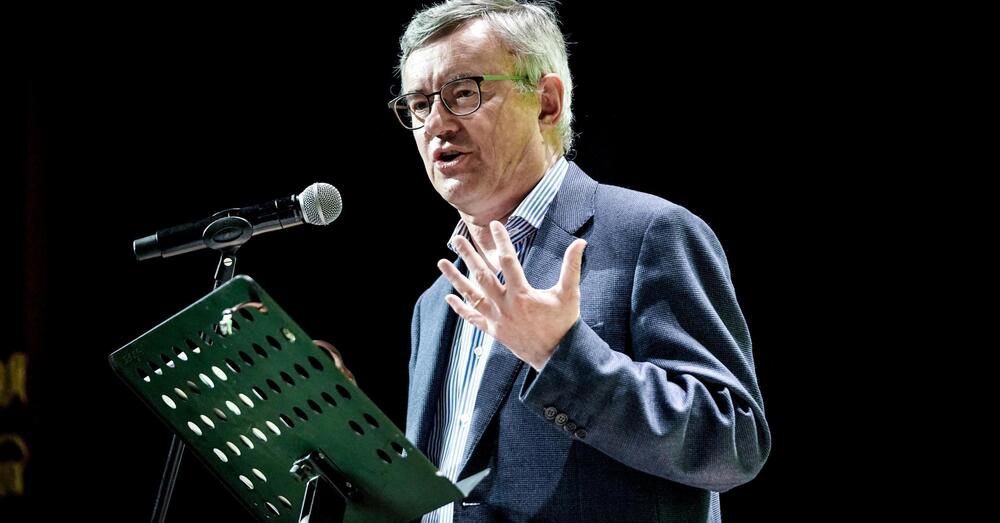 &ldquo;Mario Sechi sostituisce Alessandro Barbero a Rai Storia&rdquo;? Ecco come nasce (e si diffonde) una fake news