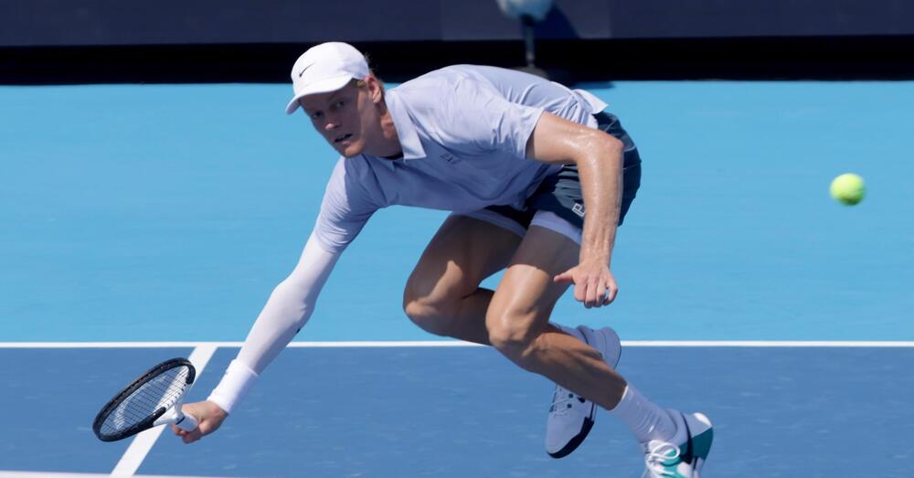 Malore di Sinner? Matteo Bassetti all&#039;attacco: &ldquo;Tennis disumano, bisogna intervenire&rdquo;. Ma cosa ha avuto Jannik a Cincinnati contro Alcaraz? E sull&#039;allarme dermatite nodulare in Sardegna&hellip;