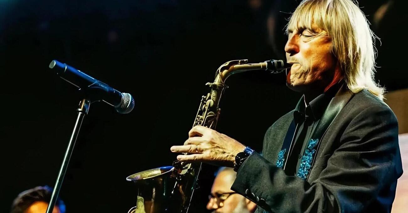 Intervista totale a Moreno Il Biondo, LEGGENDA DEL LISCIO: &ldquo;Difficile come la musica classica&rdquo;. Raoul Casadei? &ldquo;A livello di De Gregori e Guccini&rdquo;. E su Celentano, Zucchero e le cover band&hellip;