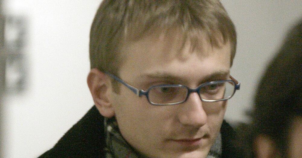 Omicidio Chiara Poggi, Stasi ANDREBBE LIBERATO? L&rsquo;avvocato Bocellari: &ldquo;Se fossimo in un altro ordinamento, non si parlerebbe di revisione: ci sarebbe l&rsquo;annullamento della condanna&rdquo;. Ma cosa resta, davvero, contro Alberto? 