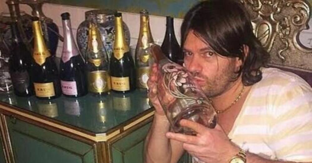 TEMPI DURI PER TUTTI! Anche Filippo Champagne &egrave; in crisi? &ldquo;Nel 2024 solo 21mila euro dal padre&rdquo;. Niente pi&ugrave; &ldquo;fresca&rdquo;? Forse. Di sicuro basta auto in leasing&hellip;