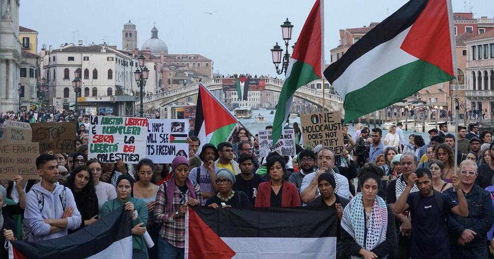 LA MOBILITAZIONE degli Artisti #NoBavaglio per Gaza a Venezia: &ldquo;La Mostra del cinema non si riduca a una triste e vacua vetrina&rdquo;. Ecco l&rsquo;appello contro il genocidio in Palestina, le realt&agrave; coinvolte e gli obiettivi