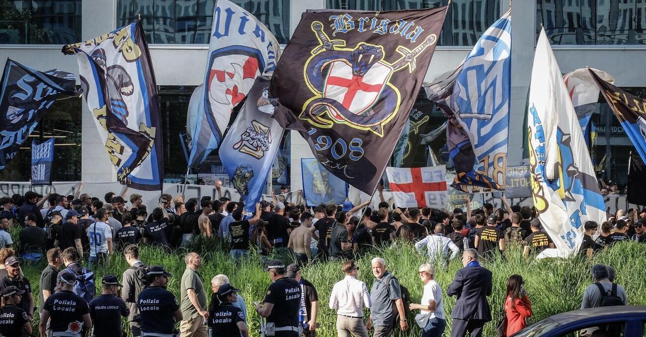 LO AVEVAMO DETTO! La curva Nord fuori da San Siro per Inter-Torino. Gli ultras: &ldquo;Protesteremo fino a quando il Meazza non torner&agrave; infuocato&rdquo;. E ai club nerazzurri: &ldquo;Non esponete gli striscioni&rdquo;