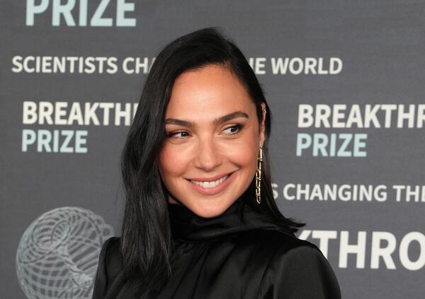 MA CHE CINEMA &Egrave;? NOBEL PER LA CENSURA al Festival di Venezia? Marco Travaglio sul caso Gal Gadot e Gerald Butler distrugge attori e registi pro Palestina: &quot;Illiberale, che c&#039;entra Netanyahu con una rassegna di film&quot;